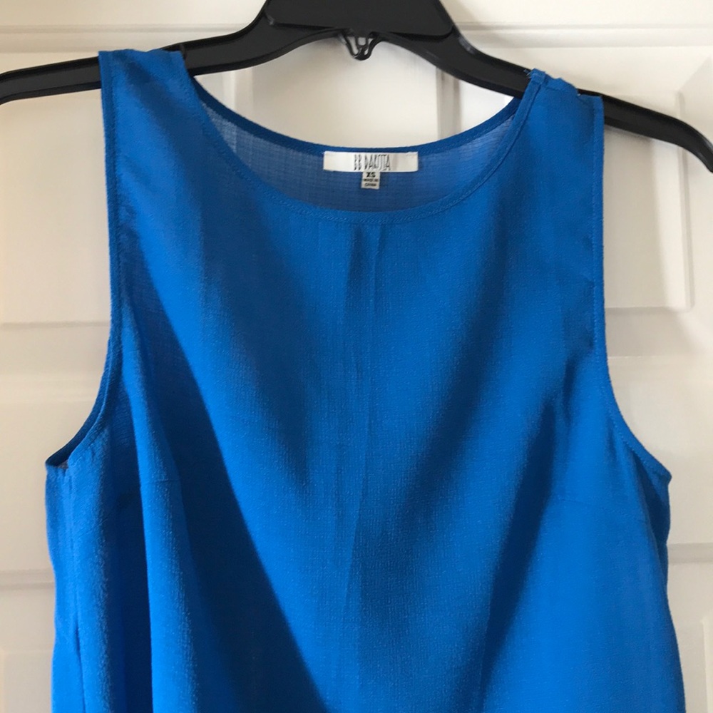 NWOT. BB Dakota sleeveless blue top